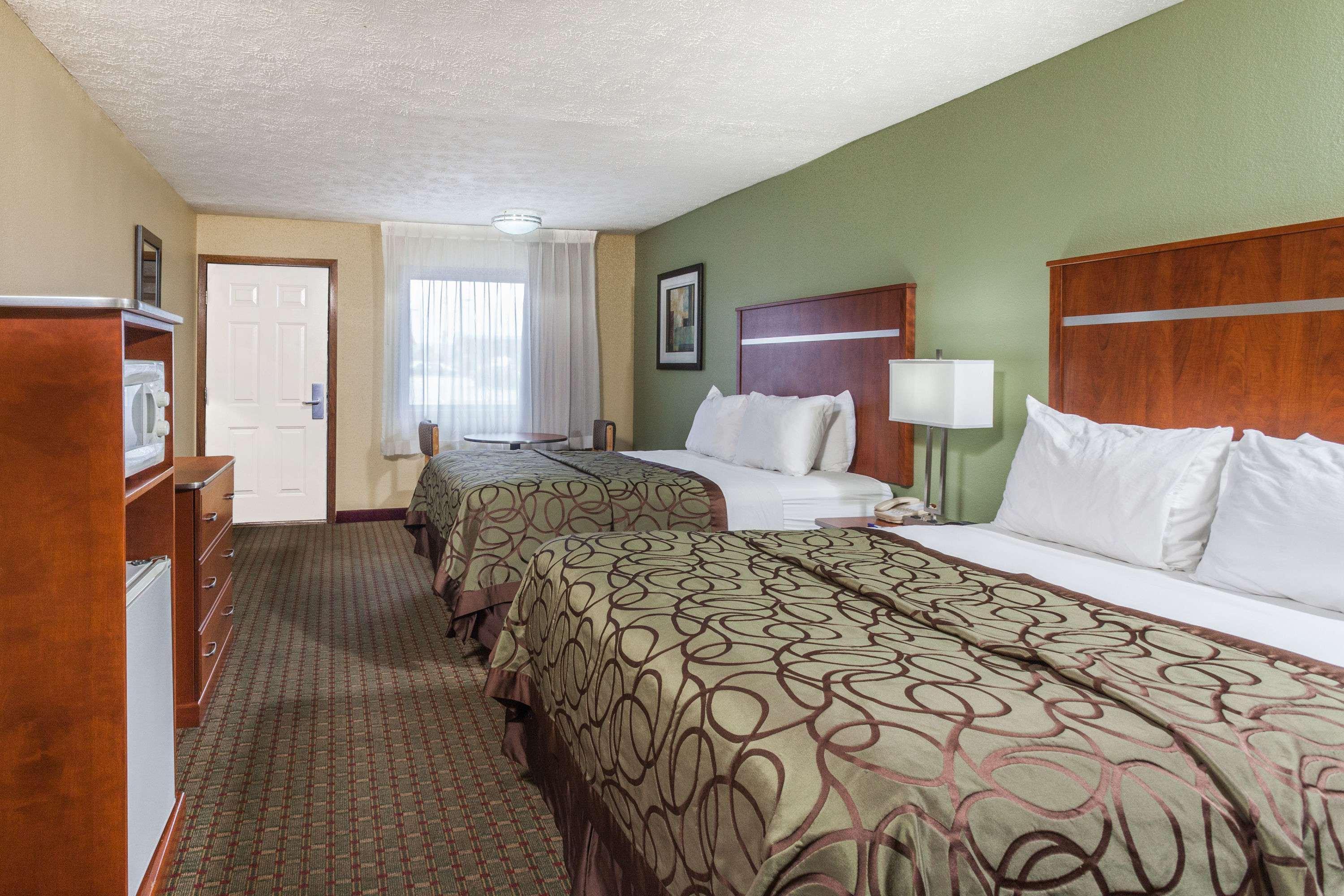 Готель Baymont By Wyndham Pigeon Forge Near Island Drive Екстер'єр фото