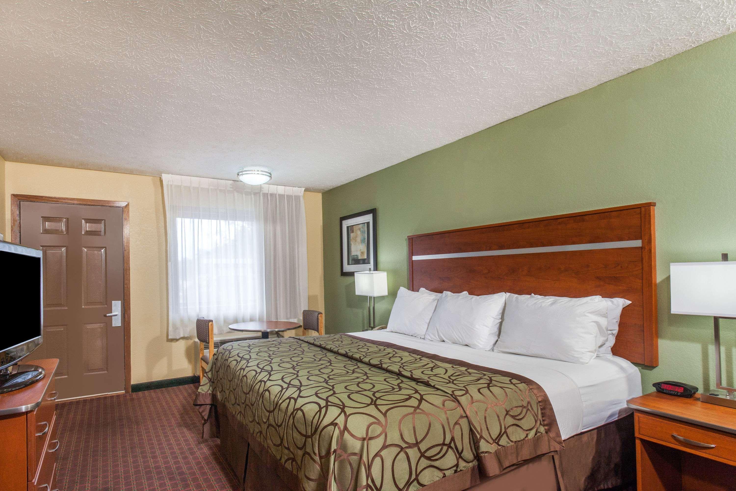 Готель Baymont By Wyndham Pigeon Forge Near Island Drive Екстер'єр фото